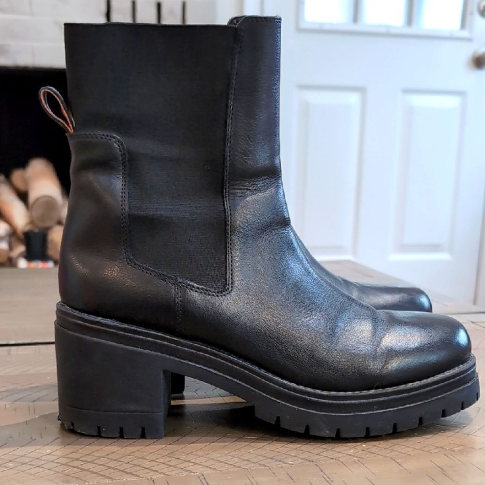 Boden Black Leather Heeled Chelsea Boots Chunky Block Heel Sz 41
